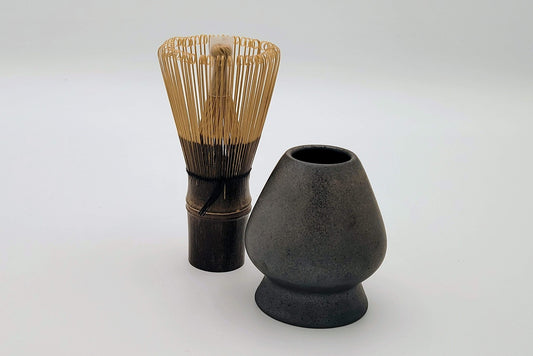 Matcha set hand-carved black bamboo whisk (100 teeth) with holder