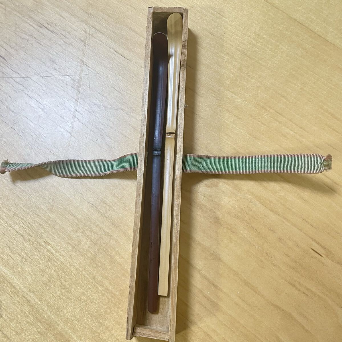 Wajima-nuri chashaku, lacquered bamboo tea scoop, Matami-sai, Shiotokuyashikki shop